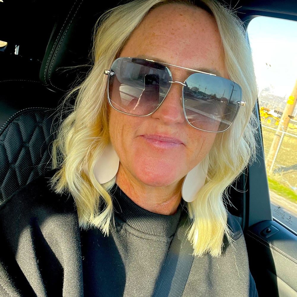 Meet your Posher, Jodi